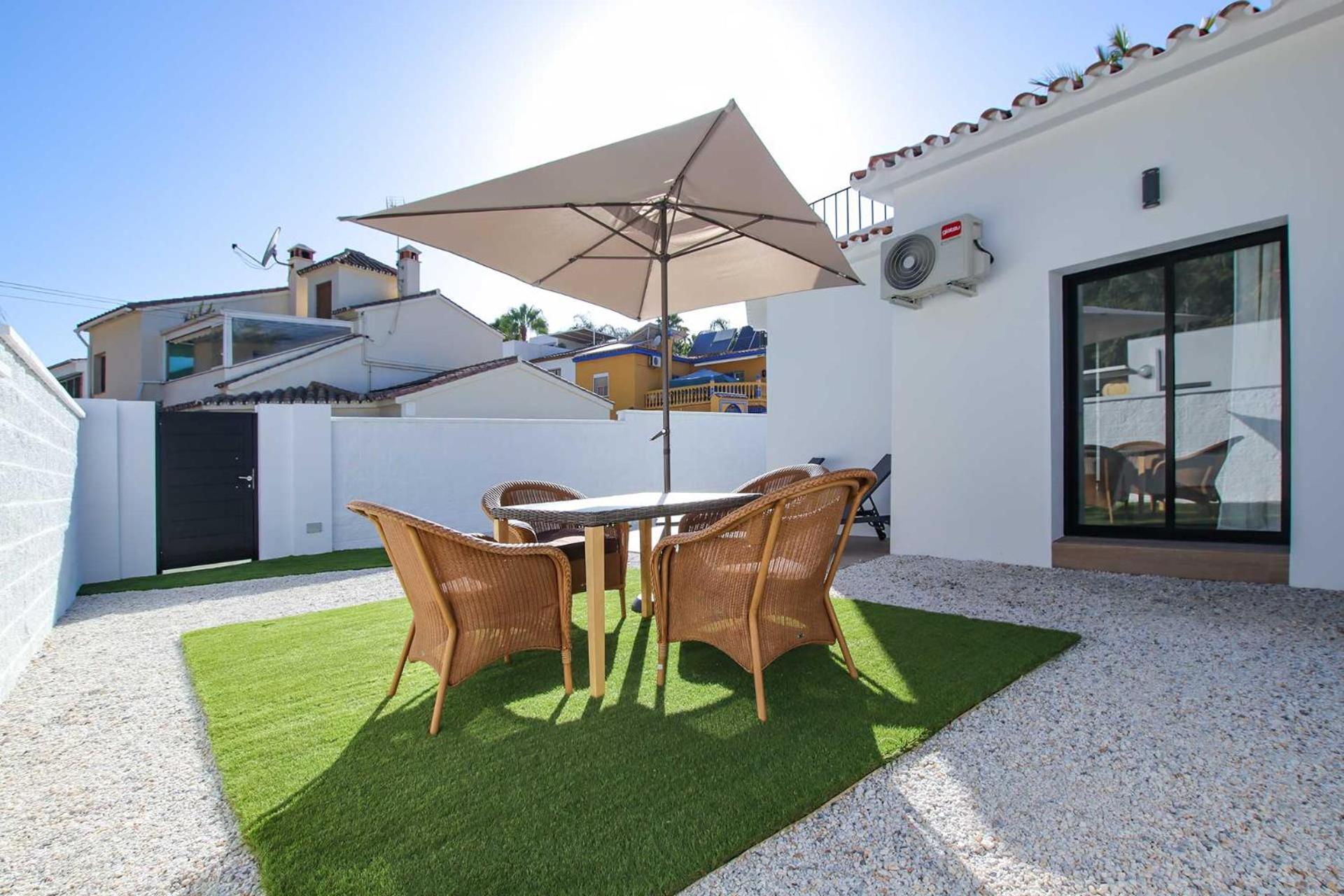 Linda Vista Beach Apartment Марбелья Экстерьер фото
